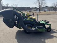 John Deere 950M Right Side